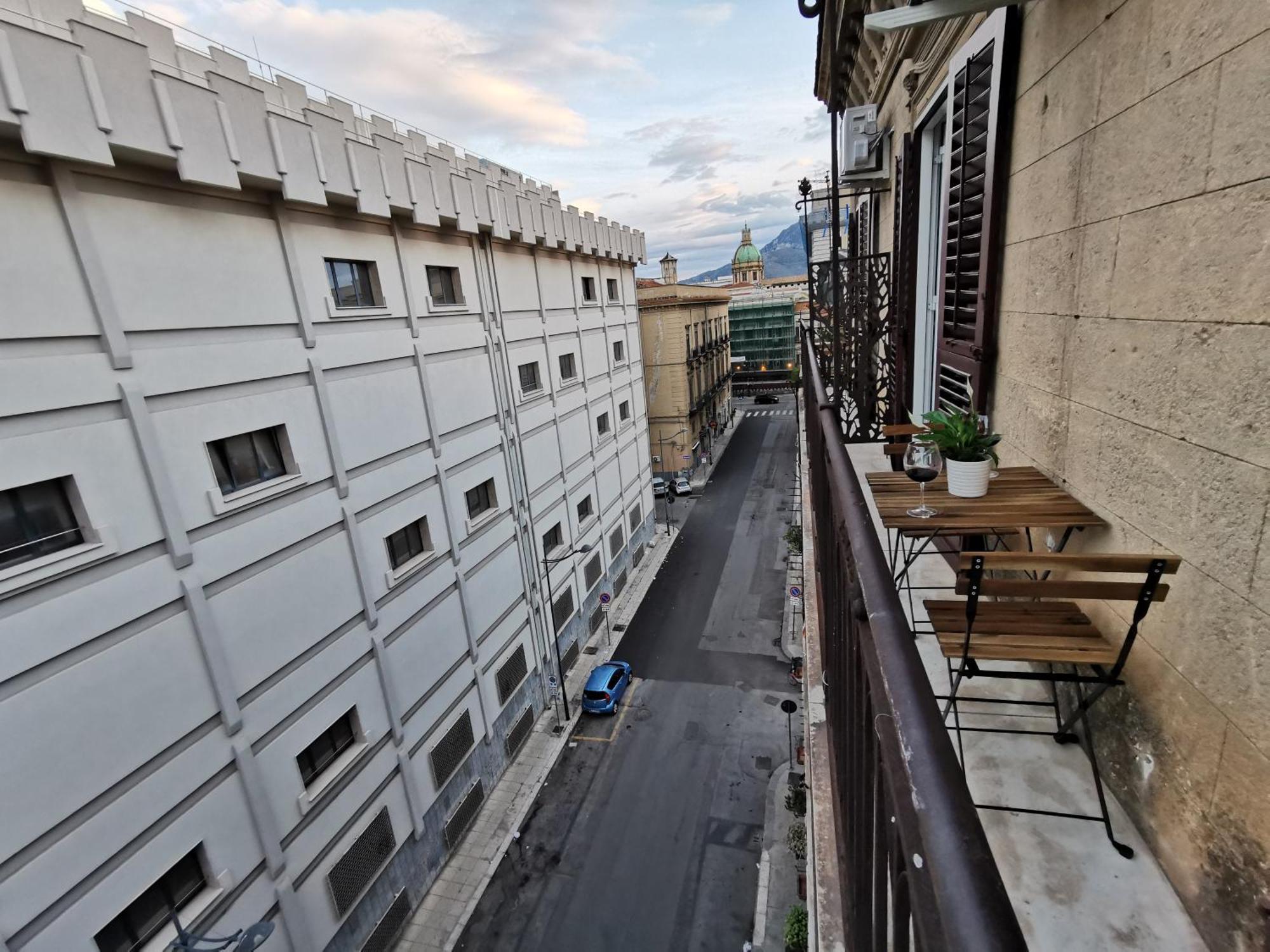 Dagnino House - Luxury Apartment In The Center Of Palermo Exterior photo